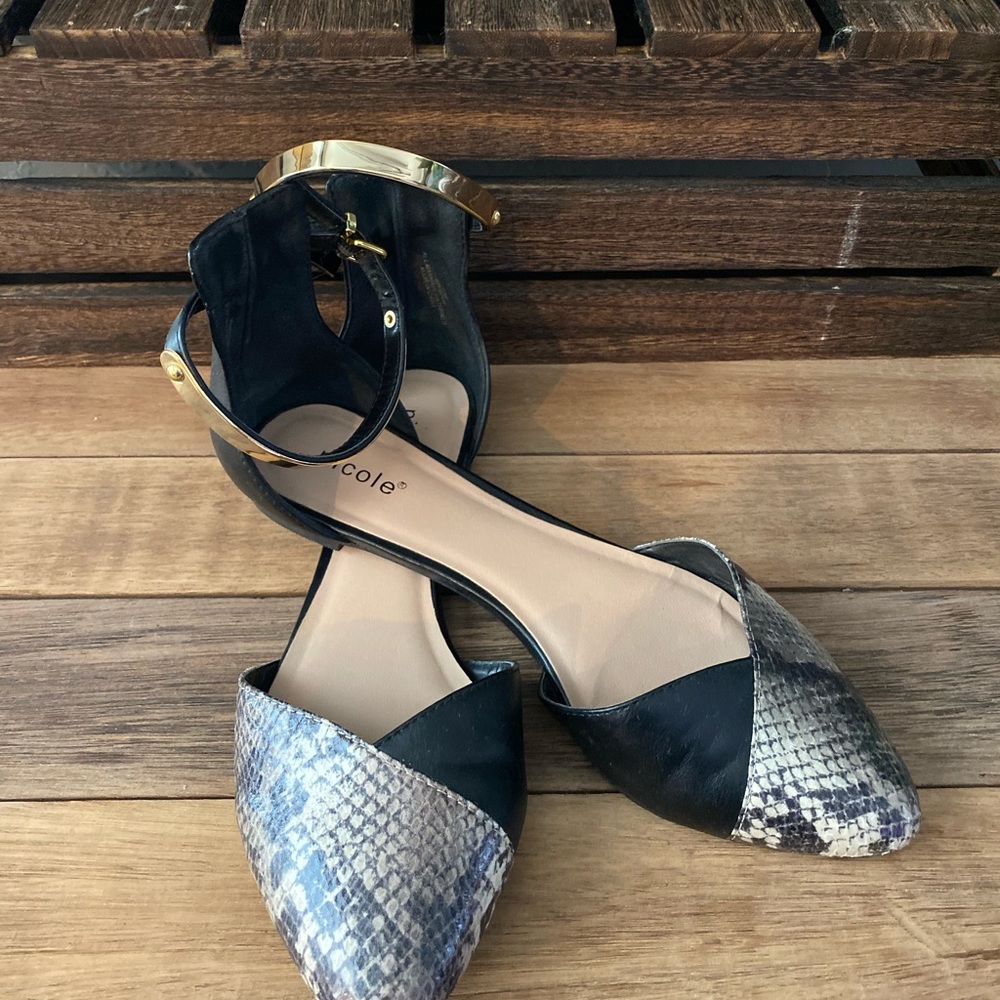 Nicole Sandals with Snake Skin Design - Picture 4 of 5